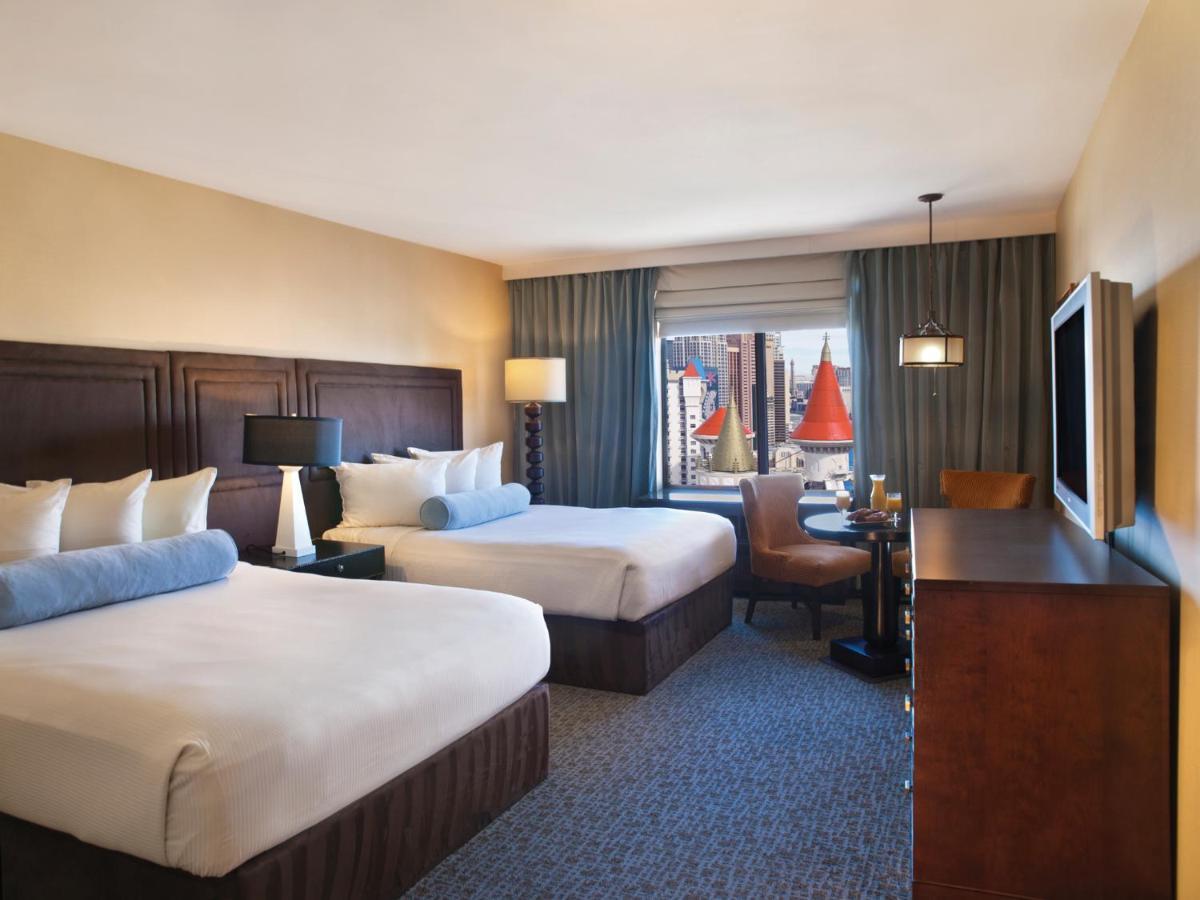 Beddable Unit By The Excalibur Casino Las Vegas Strip Exterior photo