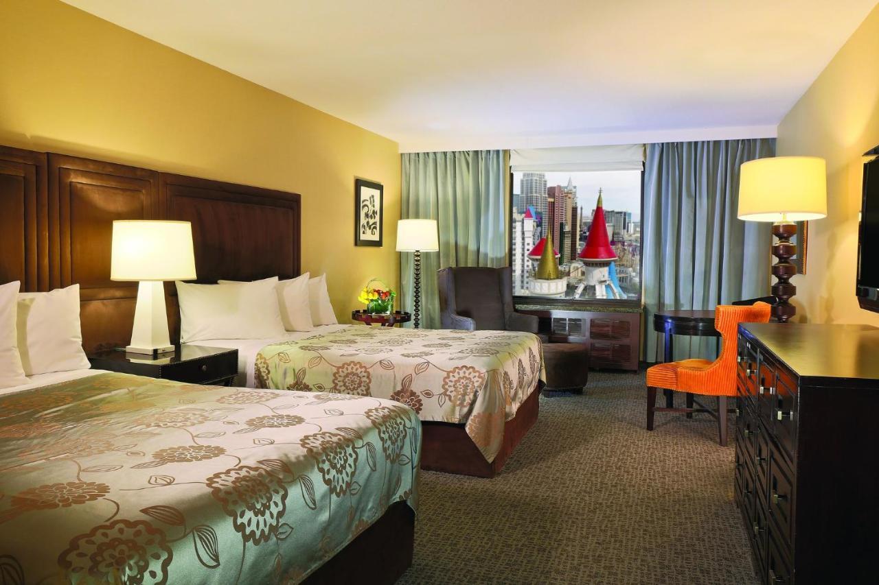Beddable Unit By The Excalibur Casino Las Vegas Strip Exterior photo